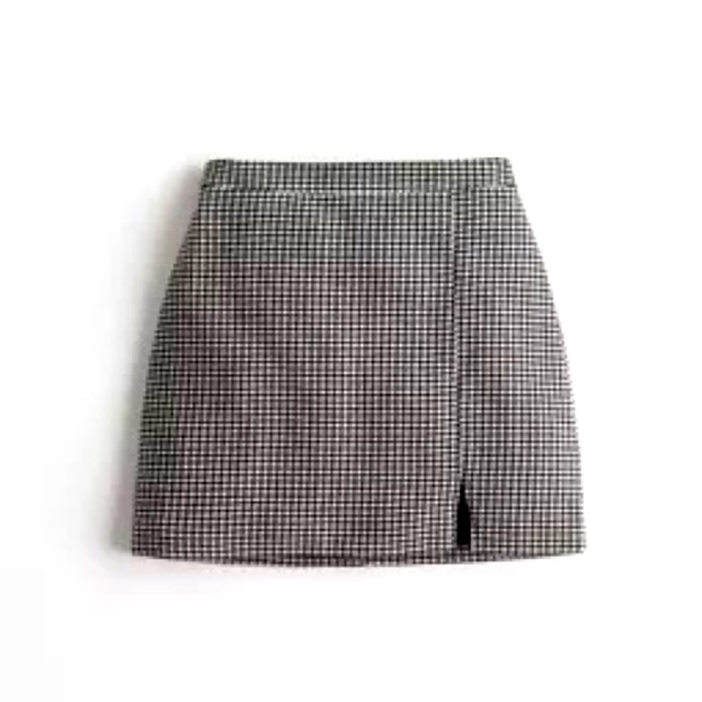 Hollister - Ultra High-Rise Wool-Blend Mini Skirt - Black and White - Size: S